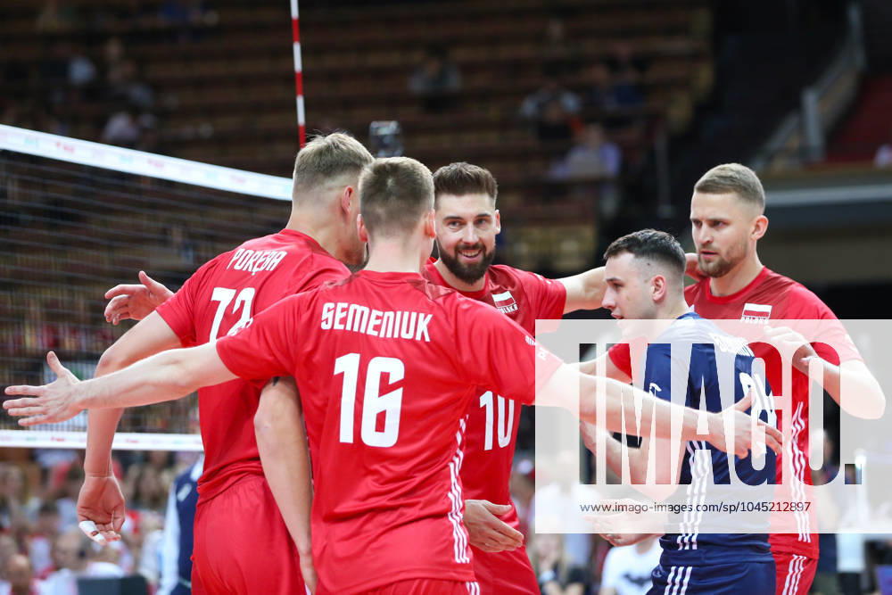 KATOWICE 15.05.2024 MECZ TOWARZYSKI REPREZENTACJI SIATKARZY: POLSKA - NIEMCY --- MENS VOLLEYBALL FRIENDLY MATCH POLAND - GERMANY IN KATOWICE BARTOSZ BEDNORZ KAMIL SZYMURA BARTLOMIEJ BOLADZ FOT. ANNA KLEPACZKO FOTOPYK NEWSPIX.PL --- Newspix.pl POLAND OUT! 240515LUM124