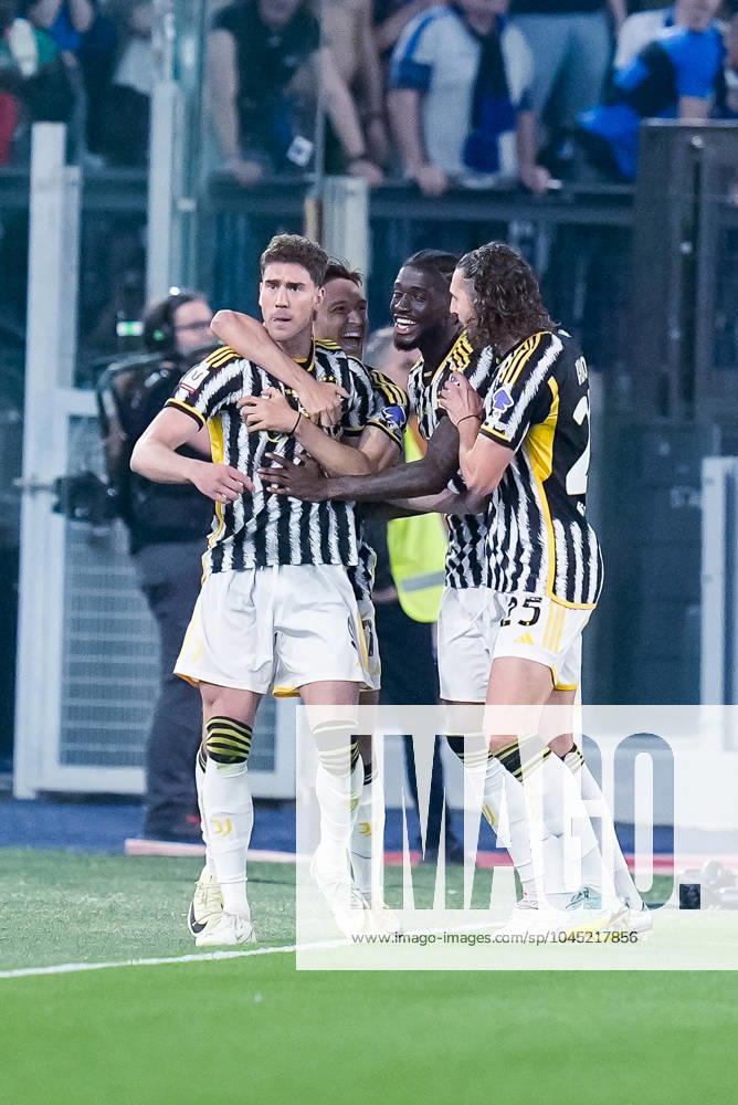 Atalanta BC v Juventus FC - Coppa Italia 2023 2024 Final Dusan Vlahovic of Juventus FC celebrates after scoring first goal during the Coppa Italia 2023 2024 Frecciarossa final match between Atalanta BC and Juventus FC at Stadio Olimpico on May 15, 2024 in Rome, Italy. Rome Stadio Olimpico Lazio Italy
