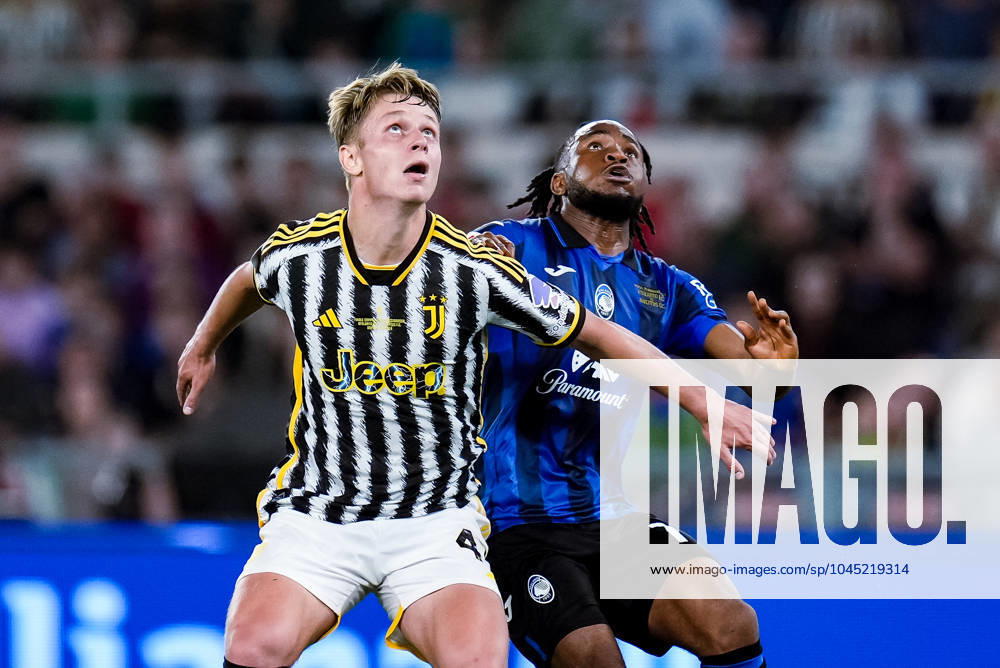 Atalanta BC v Juventus FC - Coppa Italia 2023 2024 Final Hans Nicolussi Caviglia of Juventus FC and Ederson of Atalanta BC xb during the Coppa Italia 2023 2024 Frecciarossa final match between Atalanta BC and Juventus FC at Stadio Olimpico on May 15, 2024 in Rome, Italy. Rome Stadio Olimpico Lazio Italy