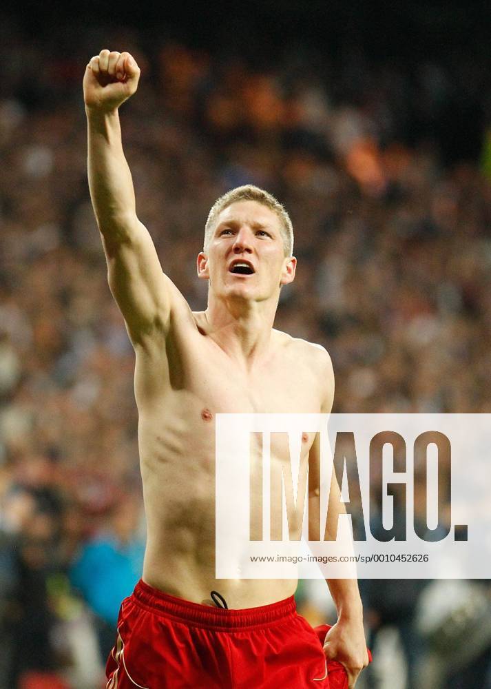Bastian Schweinsteiger (Bayern 31) Jubel, Freude, Emotionen, Feiern, Lachen, jubelt, freuen, reisst die Arme hoch, ballt die Faust REAL MADRID - FC BAYERN MÜNCHEN Fussball UEFA Champions League, Halbfinale Rückspiel, Madrid, 25.04.2012 CL Saison 2011 2012, FCB, RM, München