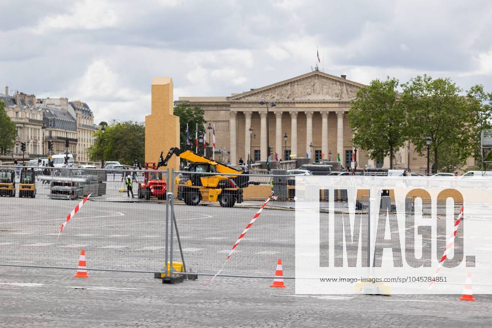 Construction work underway as Paris prepares to host 2024 Olympic Games, Olympische Spiele, Olympia, OS Alexis Sciard IP3; Paris, France, May 17, 2024 - Some traffic arteries are closed near the French National Assembly because of the preparations for the 2024 Olympic Games. The Paris 2024 Olympic Games will be held from July 26 to August 11, 2024, for 16 days. PARIS 2024, PREPARATION, ILLUSTRATION, ASSEMBLEE NATIONALE, CHANTIER, JEUX OLYMPIQUES, LIEU TOURISTIQUE, JO