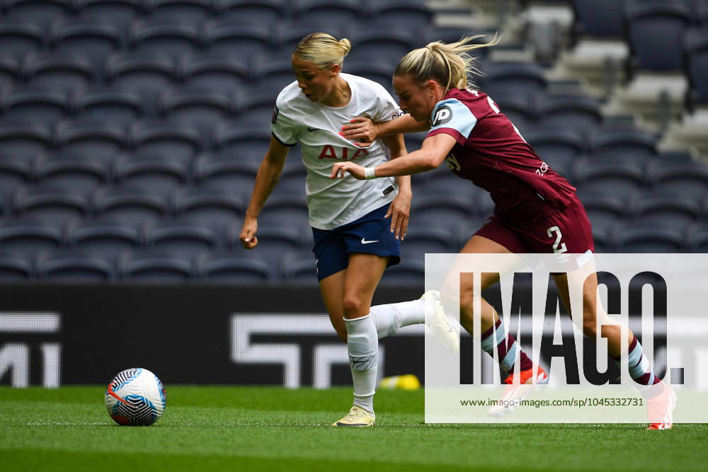 Tottenham Hotspur Women v West Ham United Women FA Women s Super League 18 05 2024. Tottenham Hotspur Women forward Celin Bizet Ildhusoy (14) runs with the ball during the FA Women s Super League match between Tottenham Hotspur Women and West Ham United Women at Tottenham Hotspur Stadium, London, United Kingdom on 18 May 2024. Editorial use only DataCo restrictions apply See www.football-dataco.com ,
