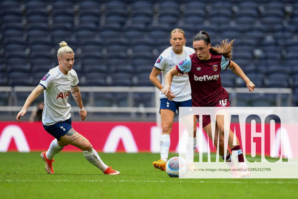 Tottenham Hotspur Women v West Ham United Women FA Women s Super League 18 05 2024. West Ham United Women midfielder Jessica Ziu (16) on the ball during the FA Women s Super League match between Tottenham Hotspur Women and West Ham United Women at Tottenham Hotspur Stadium, London, United Kingdom on 18 May 2024. Editorial use only DataCo restrictions apply See www.football-dataco.com ,