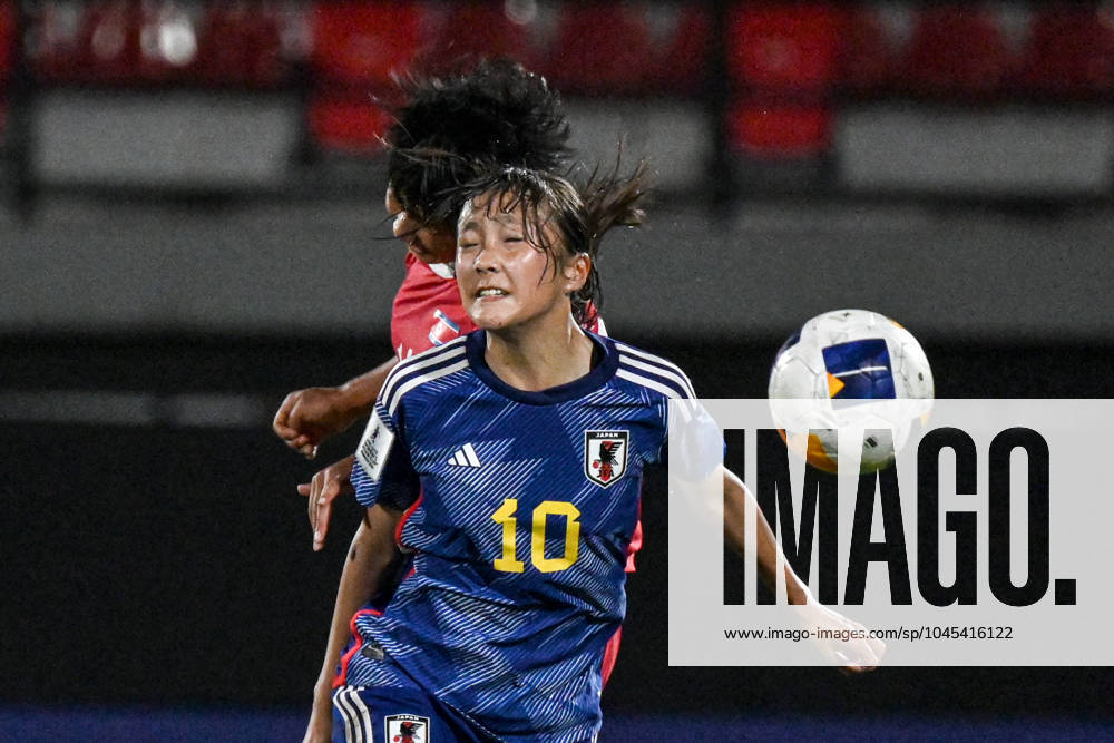 (240519) -- BALI, May 19, 2024 -- Furuta Asako (R) of Japan vies for a header during the final between the Democratic People s Republic of Korea (DPRK) and Japan at the AFC U-17 Women s Asia Cup in Bali, Indonesia, May 19, 2024. Agung Kuncahya B.) (SP)INDONESIA-BALI-AFC U17, U 17 WOMEN S ASIAN CUP-2024-FINAL-DPRK VS JPN AgungxKuncahyaxB.xSupriyanto
