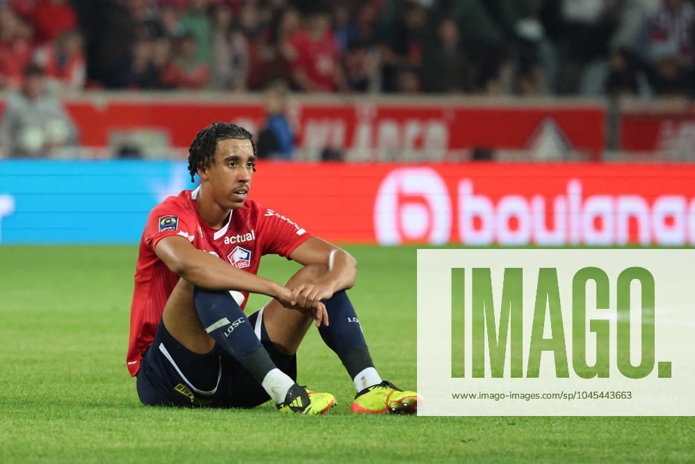 DÃ ception de Leny YORO (LOSC Lille) lors du match LOSC Lille vs OGC Nice, Ligue 1, Decathlon Arena stade Pierre Mauroy, le 19 mai 2024 FOOTBALL : LOSC Lille vs OGC Nice - Ligue 1 19 05 2024 LaurentSanson Panoramic