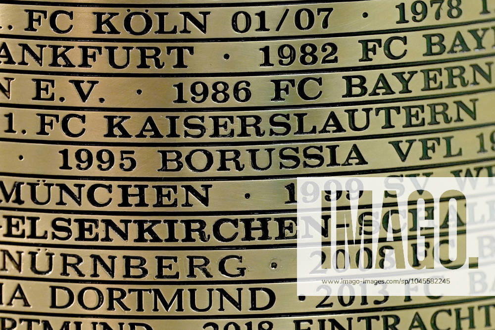 Football DFB Cup Final 2023 24, Bayer 04 Leverkusen 1 FC Kaiserslautern Press Conference Training, v l The DFB Cup Club Cup Detail Berlin