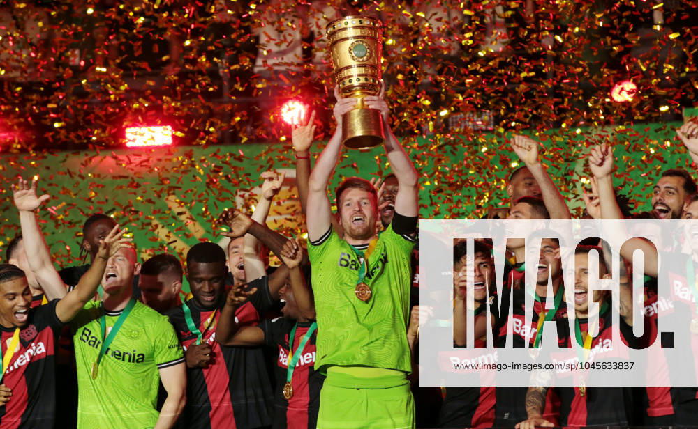 Cup Winner Bayer Leverkusen Goalkeeper Lukas Hradecky with Cup Sport Soccer Football Final DFB Cup 2024 Season 2023 2024 25 05 2024 1 FC Kaiserslautern FCK vs Bayer 04 Leverkusen LEV