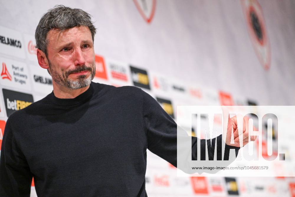 Royal Antwerp FC vs Royal Sporting Club Anderlecht An emotional press conference, PK, Pressekonferenz of Mark Van Bommel , head coach of Antwerp , after the Jupiler Pro League season 2023 - 2024 match day 10 in the Champions Play-offs between Royal Antwerp FC and Royal Sporting Club Anderlecht on May 26 , 2024 in Antwerpen, Belgium. (Photo by Stijn Audooren Isosport) ANTWERPEN BELGIUM