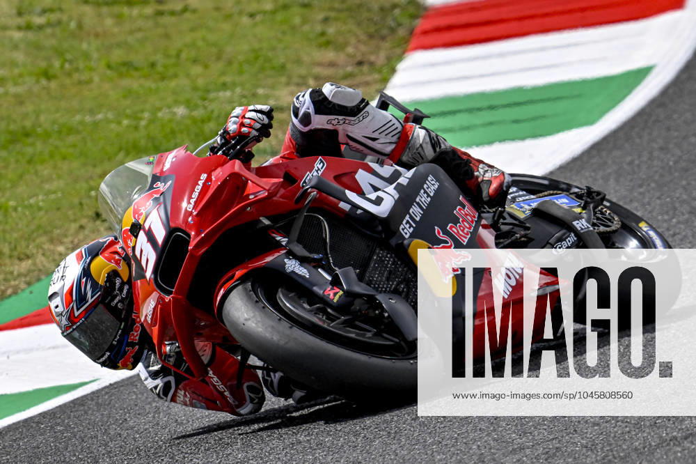 31 ACOSTA Pedro (spa), Tech3 GasGas Factory Racing, GasGas RC16, action during the 2024 MotoGP Grand Premio dItalia Brembo, Italien GP, on the Mugello circuit, from May 31 to June 2nd, in Italy - MOTO - MOTO GP - ITALY GRAND PRIX 2024 DPPI Panoramic _TIN3626