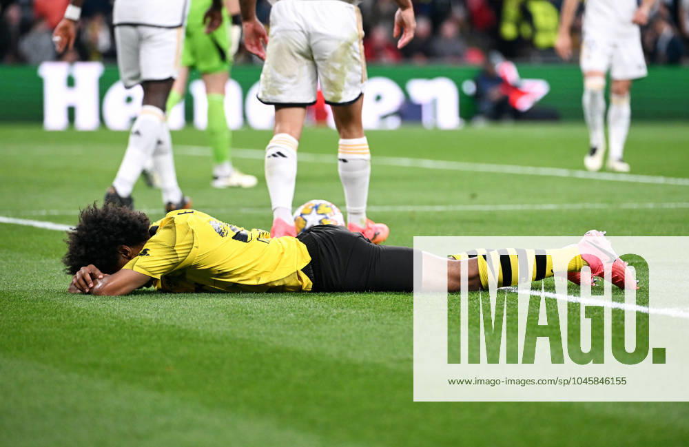 Football, Champions League Final, Season 2023 2024, Wembley Stadium London Bor Dortmund Real Madrid Karim Adeyemi BVB disappointed after missed goal chance Disappointment, frustration, action UEFA REGULATES PROHIBIT ANY USE OF PHOTOGRAPHS AS IMAGE SEQUENCES AND OR QUASI VIDEO