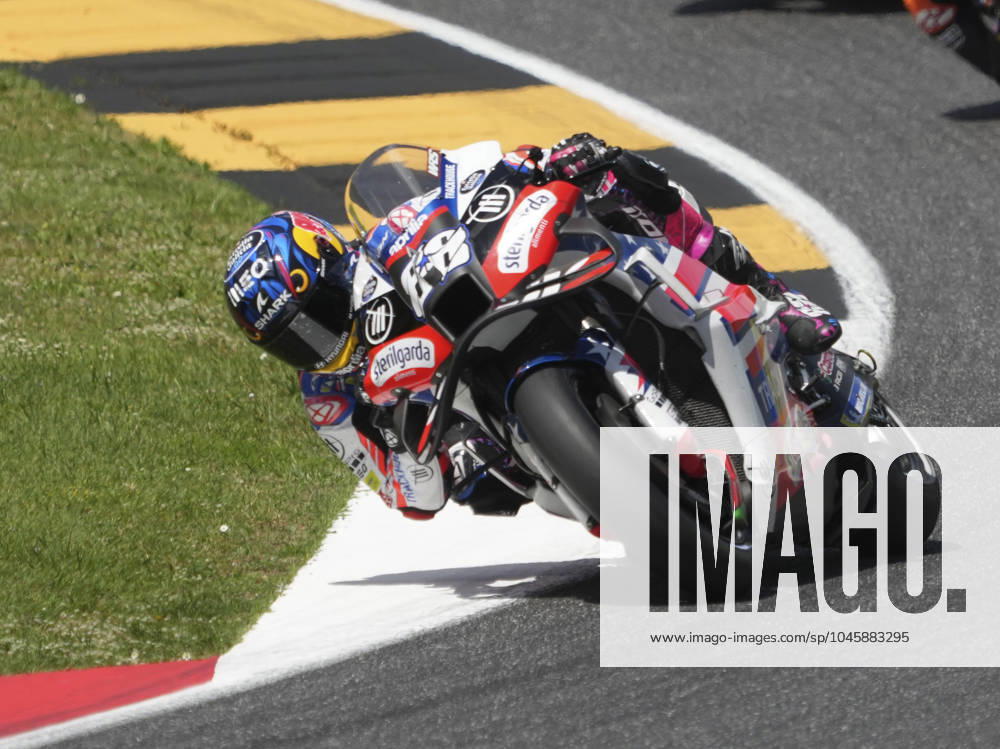 MotoGP Of Italy - Race Miguel Oliveira (Por-Aprilia Racing) is racing during the MotoGP Brembo Italian Grand Prix at the Mugello Circuit in Scarperia, Italy, on June 2, 2024. Mugello ITA Italy