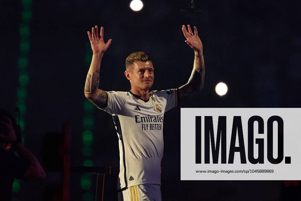 Toni Kroos of Real Madrid CF during celebrations at estadio Santiago Bernabeu after winning the UEFA Champions League Final on June 2, 2022 in Madrid, Spain.(Photo by: LGM Panoramic) FOOTBALL : Real Madrid CF Celebrates Winning The UEFA Champions League Final 2023 24- 02 06 2024 LGM Panoramic