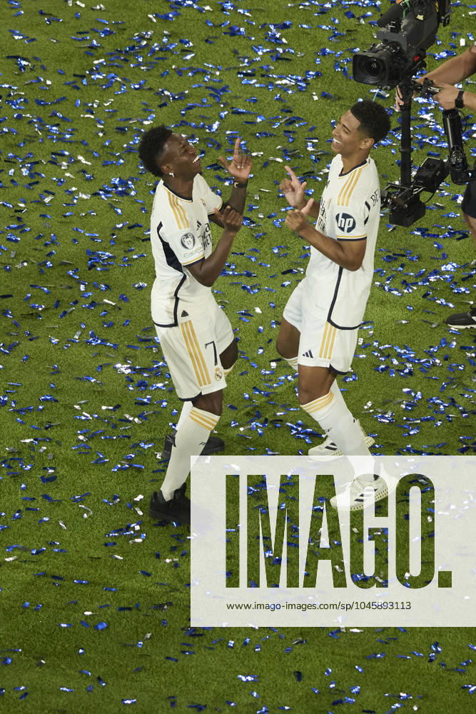 Vinicius Jr (Real Madrid CF) and Jude Bellingham (Real Madrid CF) dancing during the Trophy parade, Real Madrid trophy parade, Real Madrid Trophy parade, Cibeles, June 3, 2024, Madrid, Spain.