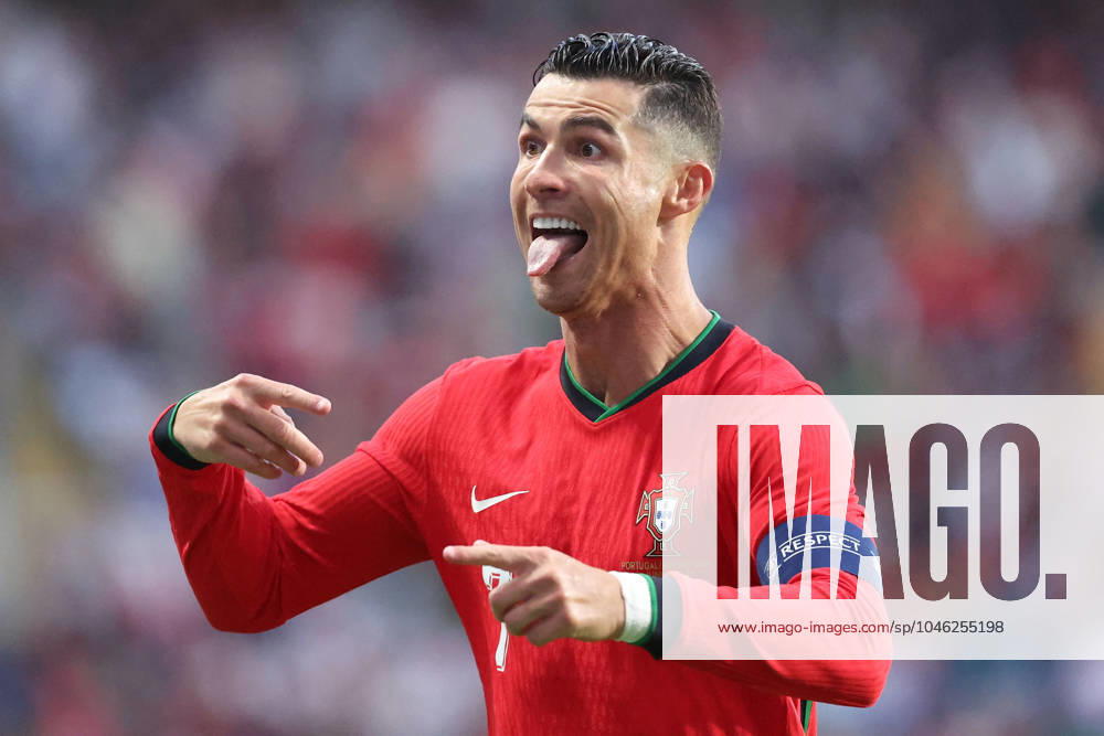 Portugal, Aveiro, 11 06 2024 EURO 2024 Friendly match before the UEFA EURO 2024 in Germany 2024 Portugal Ireland v l , Cristiano Ronaldo Portugal scores the goal for 2 0, Goal celebration, celebrate the goal