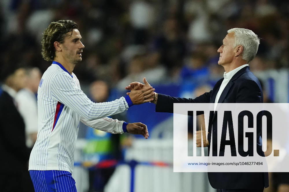 France v Canada - International Friendly, Länderspiel, Nationalmannschaft Antoine Griezmann centre-forward of France and Atletico de Madrid and Didier Deschamps head coach of France greets each other during the friendly match between France and Canada at Nouveau Stade Bordeaux on June 9, 2024 in Bordeaux, France. Bordeaux France