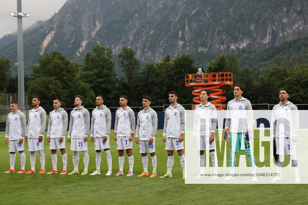 Malta v Greece - International Friendly, Länderspiel, Nationalmannschaft The national soccer team players of Greece are standing as they listen to their country s national anthem prior to the international soccer friendly match between Malta and Greece at the Untersberg-Arena, in Grodig, Austria, on June 11, 2024. Grödig Salzburg Austria