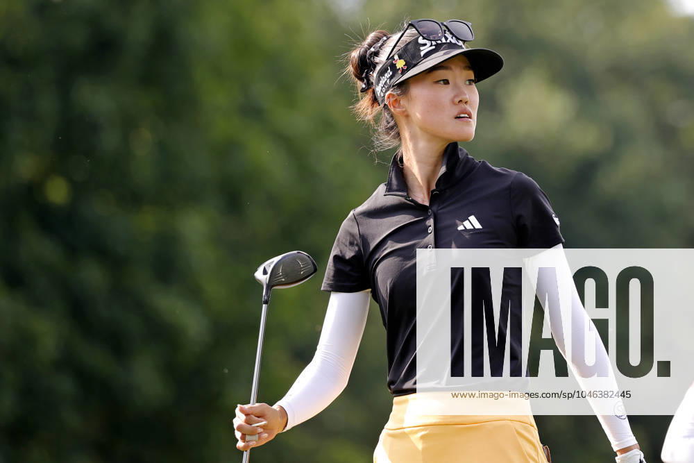KW24 GRAND RAPIDS, MI - JUNE 15: LPGA, Golf Damen golfer Grace Kim watches her drive on the 17th tee during the LPGA Meijer LPGA Classic for Simply Give on June 15th, 2024, at Blythefield Country Club in Grand Rapids, Michigan. (Photo by Brian Spurlock Icon Sportswire) GOLF: JUN 15 LPGA Meijer LPGA Classic for Simply Give Icon24061529