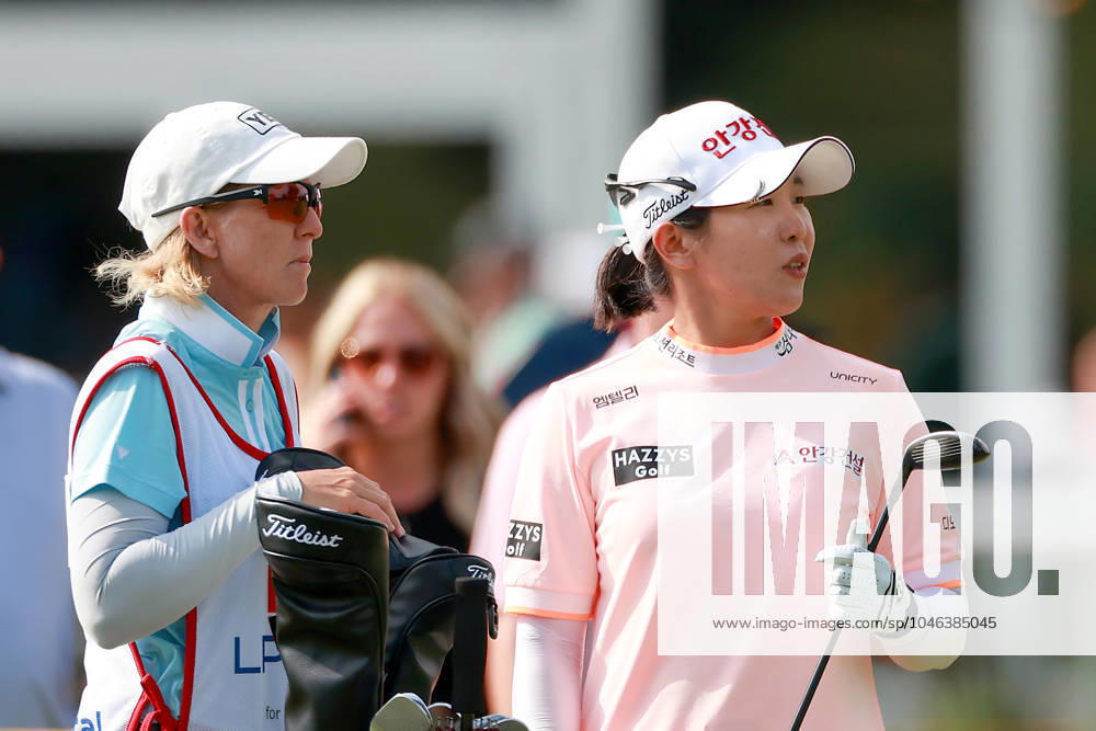 Meijer LPGA, Golf Damen Classic Jin Hee Im of Jeju, Republic of Korea talks with her caddie on the 18th fairway during the third round of the Meijer LPGA Classic for Simply Give golf tournament at Blythefield Country Club in Belmont, MI, USA Saturday, June 15, 2024. Belmont Michigan United States