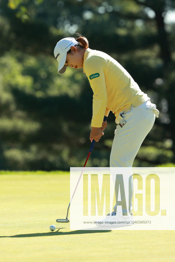 Meijer LPGA, Golf Damen Classic Mao Saigo of Japan follows her putt on the 5th green during Day Three of the Meijer LPGA Classic for Simply Give golf tournament at Blythefield Country Club in Belmont, MI, USA Saturday, June 15, 2024. Belmont Michigan United States