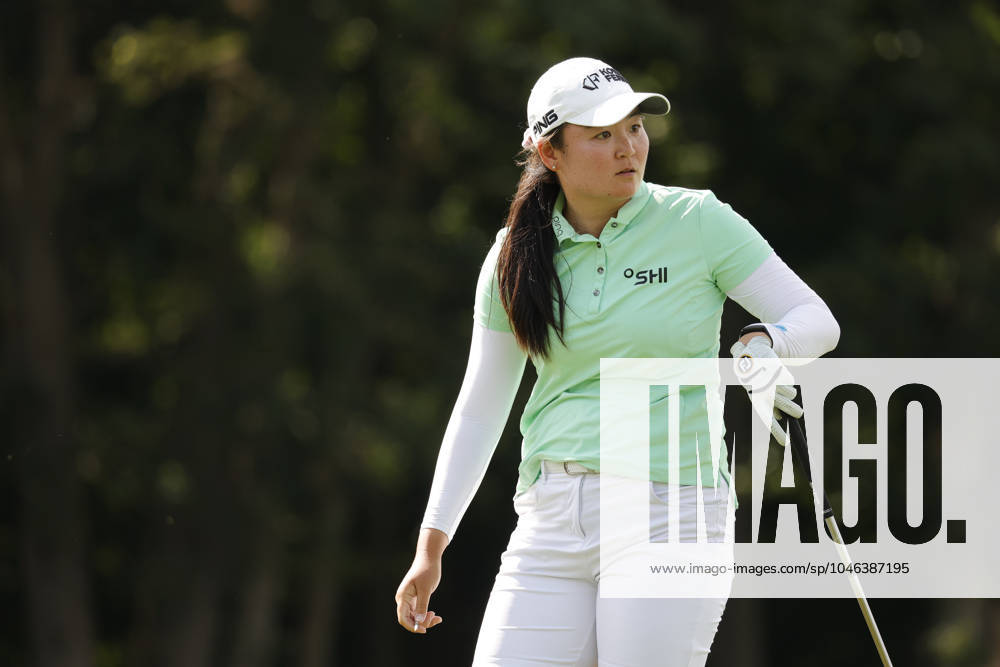 GRAND RAPIDS, MI - JUNE 15: LPGA, Golf Damen golfer Allisen Corpuz watches her tee shot on the 17th hole during the LPGA Meijer LPGA Classic for Simply Give on June 15th, 2024, at Blythefield Country Club in Grand Rapids, Michigan. (Photo by Brian Spurlock Icon Sportswire) GOLF: JUN 15 LPGA Meijer LPGA Classic for Simply Give Icon24061565