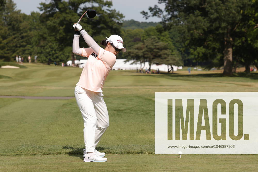 GRAND RAPIDS, MI - JUNE 15: LPGA, Golf Damen golfer Jin Hee Im plays her tee shot on the 17th hole during the LPGA Meijer LPGA Classic for Simply Give on June 15th, 2024, at Blythefield Country Club in Grand Rapids, Michigan. (Photo by Brian Spurlock Icon Sportswire) GOLF: JUN 15 LPGA Meijer LPGA Classic for Simply Give Icon24061569