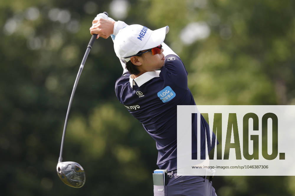 GRAND RAPIDS, MI - JUNE 15: LPGA, Golf Damen golfer Narin An plays her tee shot on the 17th hole during the LPGA Meijer LPGA Classic for Simply Give on June 15th, 2024, at Blythefield Country Club in Grand Rapids, Michigan. (Photo by Brian Spurlock Icon Sportswire) GOLF: JUN 15 LPGA Meijer LPGA Classic for Simply Give Icon24061579