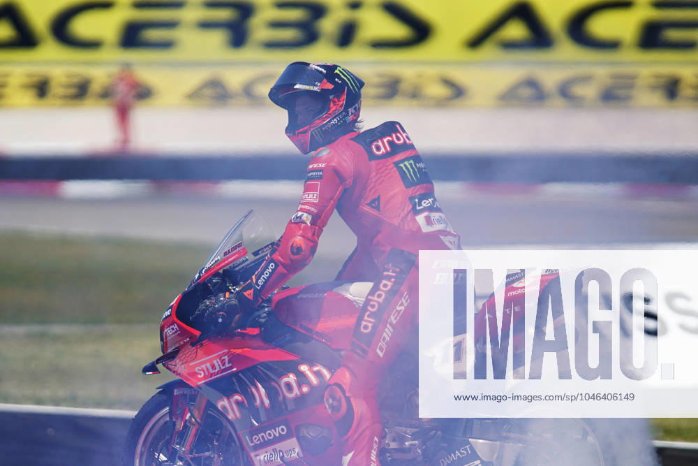 Foto Costanza Benvenuti LaPresse 16.06.2024 - Motociclismo-2024-Motul FIM Superbike World Championship, WM, Weltmeisterschaft Round 04-Pirelli Emilia-Romagna Round-Misano World Circuit Marco Simoncelli GARA 2 nella foto: NicolÃ² Bulega - Ducati - 2Â°cl. GARA 2 Photo Costanza Benvenuti LaPresse 2024 16 June - Sport-Motorcycling - 2024 - Motul FIM Superbike World Championship-Round 04-Pirelli Emilia-Romagna Round-Misano World Circuit Marco Simoncelli RACE 2 in the photo: NicolÃ² Bulega - Ducati - 2Â°cl. RACE 2