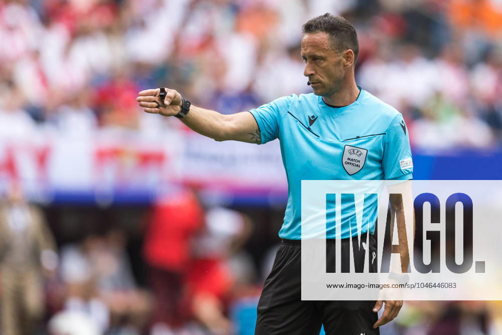 Poland v Netherlands: Group D - UEFA EURO, EM, Europameisterschaft,Fussball 2024 Referee Soares Dias is officiating the Poland vs Netherlands match during UEFA Euro 2024 in Hamburg, Germany, on June 16, 2024. Hamburg Germany