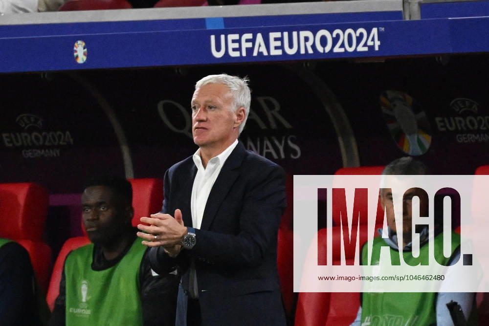 European Football Championship 2024, Austria France, v l Coach Head Coach Didier Deschamps France Düsseldorf