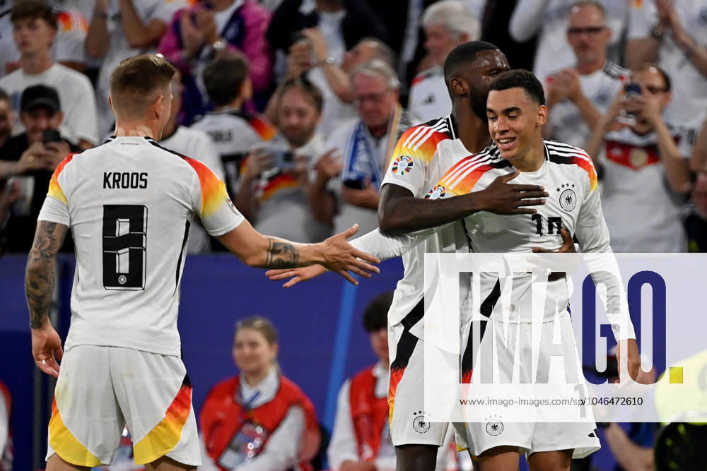 Football EM 2024, Germany Scotland, v l goal celebration after the goal to celebrate the goal celebrate 2 0 Jamal Musiala German national football team DFB Toni Kroos German national football team DFB Antonio Rüdiger German national football team DFB Munich