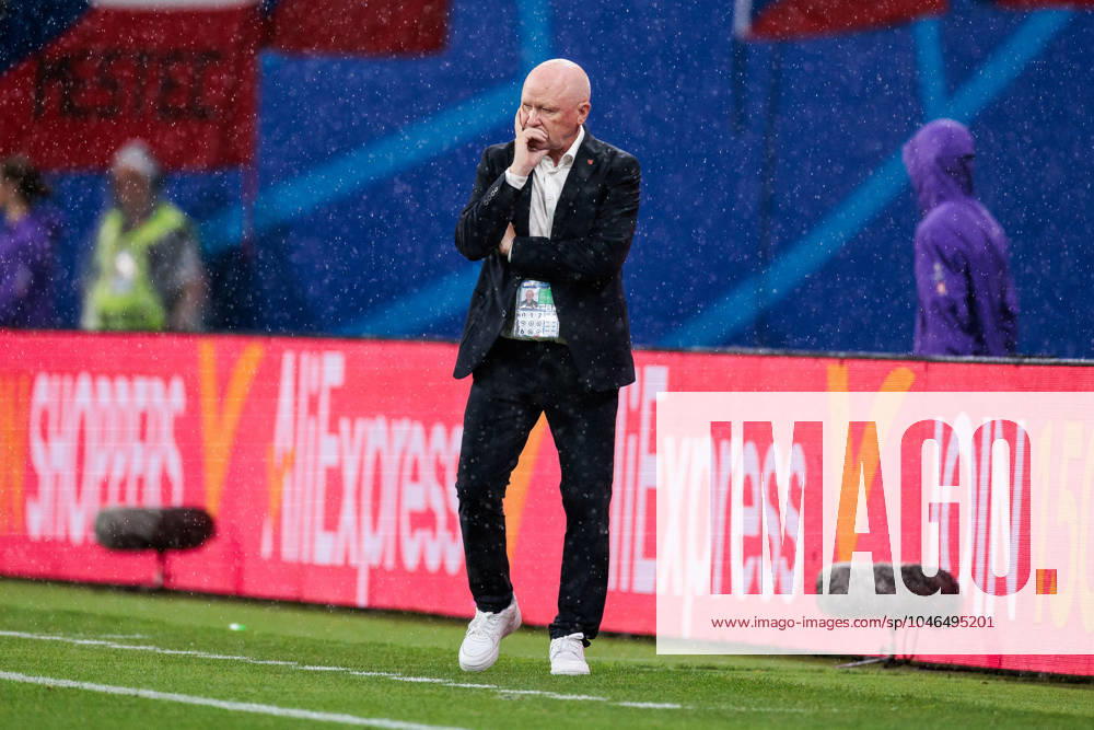 UEFA EURO 2024 Portugal Czech Republic 18 06 2024 Ivan Hasek head coach, coach Czech Republic pensive UEFA EURO 2024 Portugal Czech Republic Leipzig Stadium, Leipzig on 18 06 2024
