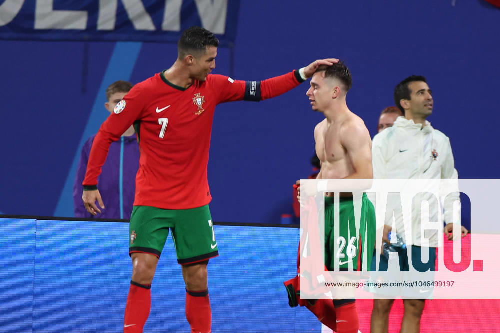 Leipzig Stadium Leipzig, Tuesday, June 18, 2024 UEFA EURO 2024 Germany, Group F stage Matchday 1 Group F Portugal Czechia, Cristiano Ronaldo Portugal , Francisco Conceicao Portugal Torjubel, Goal celebration, celebrate the goal