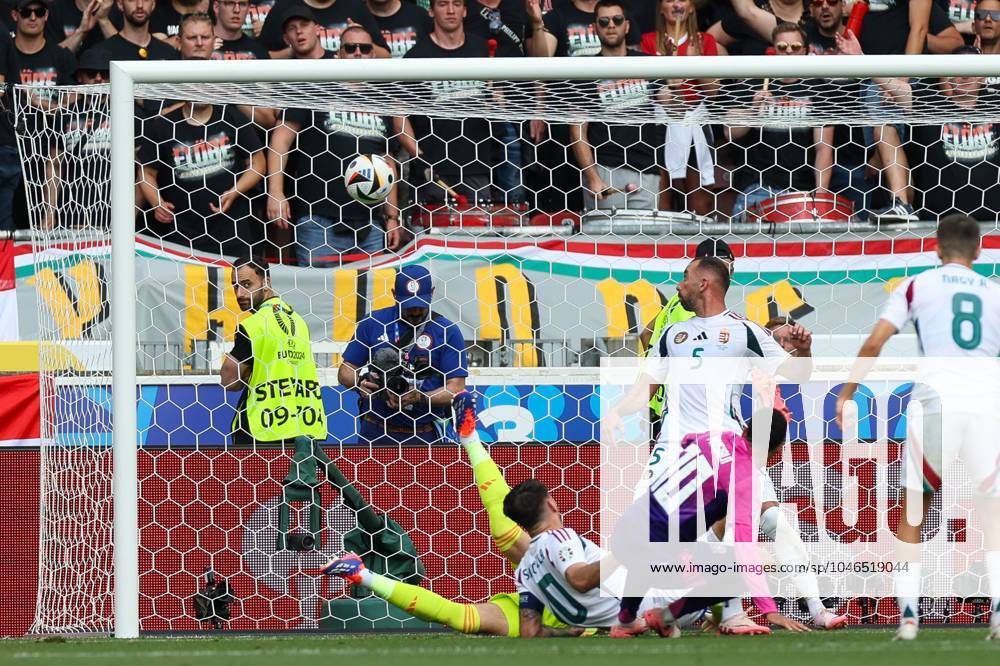 Jamal Musiala 10 Germany scores the goal to make it 1-0, Germany vs Hungary, Football, UEFA Euro 2024, Group stage, Matchday 2, 19 06 2024 Stuttgart Baden Wuerttemberg Germany