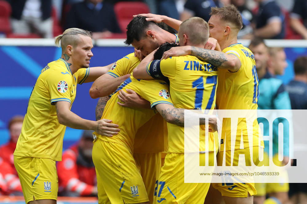 Dusseldorf, Germany 21.06.2024: Roman Yaremchuk of Ukraine score the goal 1-2 and celebrates during the UEFA EURO, EM, Europameisterschaft,Fussball 2024 group stage E football match between Slovakia vs Ukraine at Dusseldorf Arena in Dusseldorf