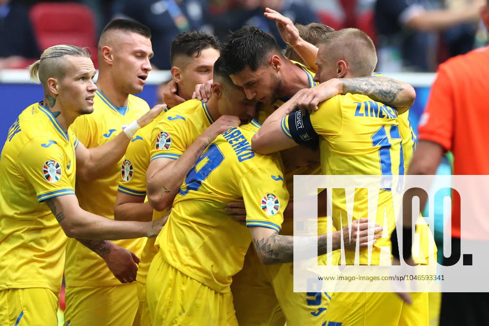 Dusseldorf, Germany 21.06.2024: Roman Yaremchuk of Ukraine score the goal 1-2 and celebrates during the UEFA EURO, EM, Europameisterschaft,Fussball 2024 group stage E football match between Slovakia vs Ukraine at Dusseldorf Arena in Dusseldorf