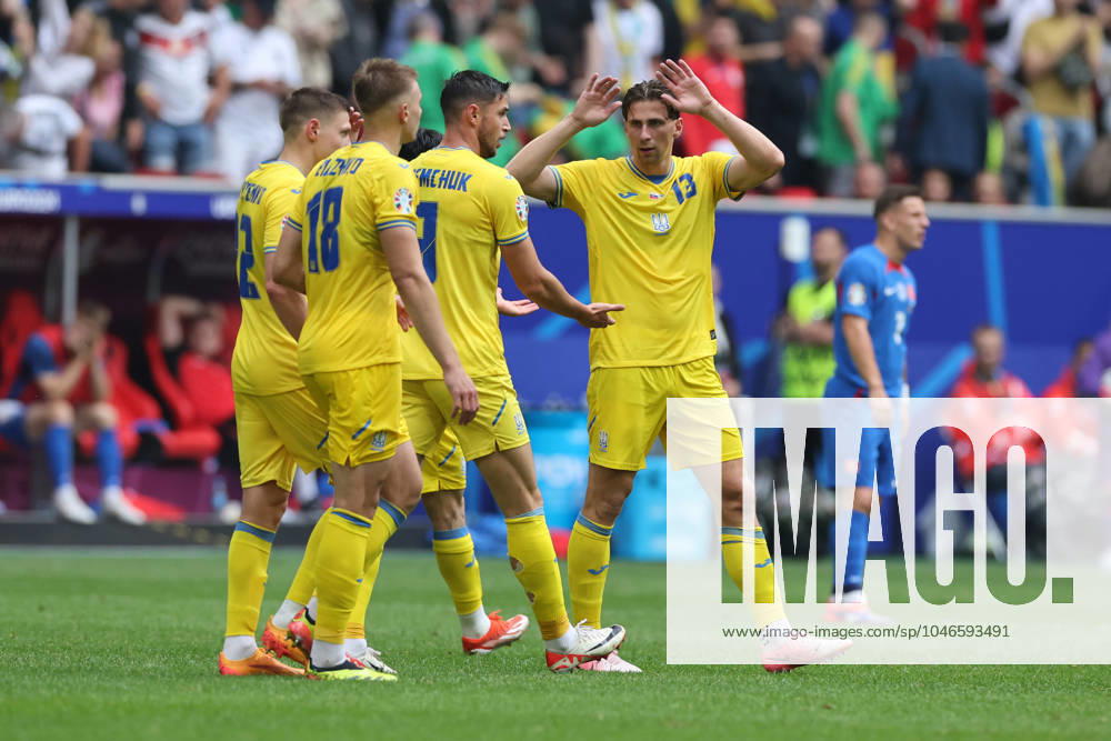 Dusseldorf, Germany 21.06.2024: Roman Yaremchuk of Ukraine score the goal 1-2 and celebrates during the UEFA EURO, EM, Europameisterschaft,Fussball 2024 group stage E football match between Slovakia vs Ukraine at Dusseldorf Arena in Dusseldorf
