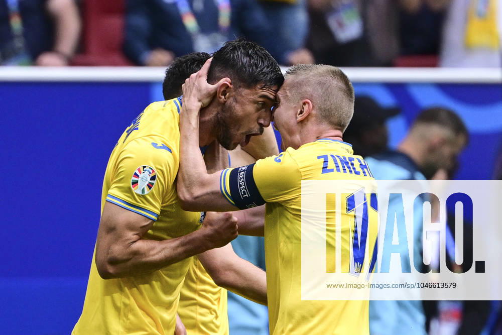 Goal celebration for 1 2 by Roman Yaremchuk 9 Ukraine , Slovakia vs Ukraine, Football, UEFA Euro 2024, Group stage, Matchday 2, 21 06 2024 Düsseldorf Nordrhein Westfalen Germany