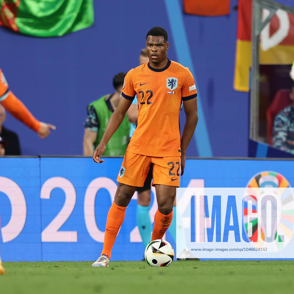 European Football Championship, UEFA EURO 2024, Netherlands France, Group D, Stadion Leipzig, v l , Denzel Justus Morris Dumfries Netherlands