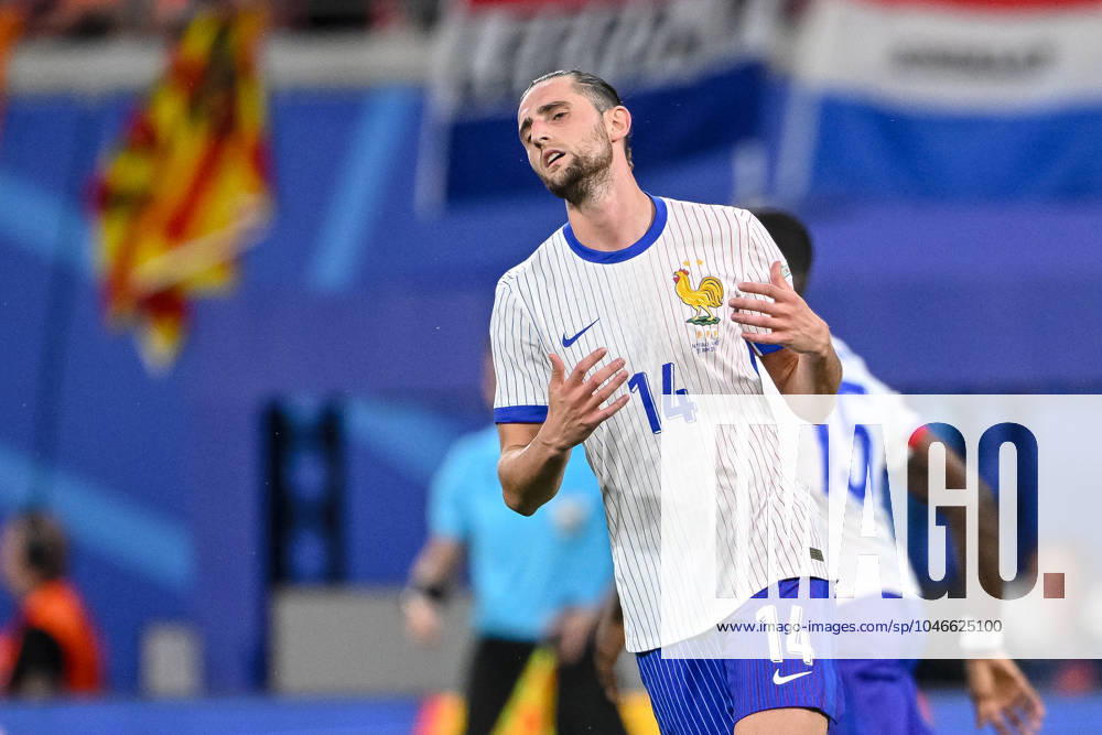 Leipzig, Germany, Leipzig Stadium, Netherlands vs France UEFA EURO 2024 Group D, Adrien Rabiot France gestures, gestures Photo H Langer Leipzig Leipzig Stadium Saxony Germany 541_NEDFRA20240621_166 Langer-541