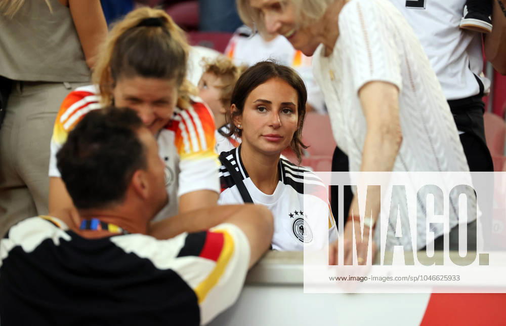 19 06 24 Germany Hungary Germany, Stuttgart, 19 06 2024, Football, UEFA Euro 2024, Germany Hungary Jennifer wife of Waldemar Anton Germany