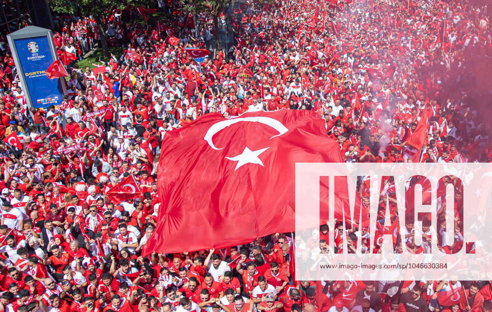 Football, Men, Season 2023 24, Euro 2024 Group F 2 Matchday in Dortmund, Turkey Portugal, Turkish fans march, 22 06 2024,