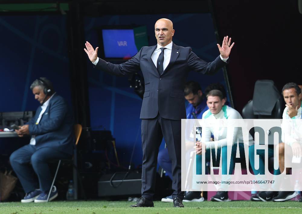 - Turkey v Portugal, UEFA EURO, EM, Europameisterschaft,Fussball 2024, Group Stage, Group F, Football Stadium Dortmund, Dortmund, Germany - 22nd June 2024. Roberto Martinez manager of Portugal. - Turkey v Portugal, UEFA Euro 2024, Group Stage, Group F, Football Stadium Dortmund, Dortmund, Germany - 22nd June 2024. Dortmund Football Stadium Dortmund Germany