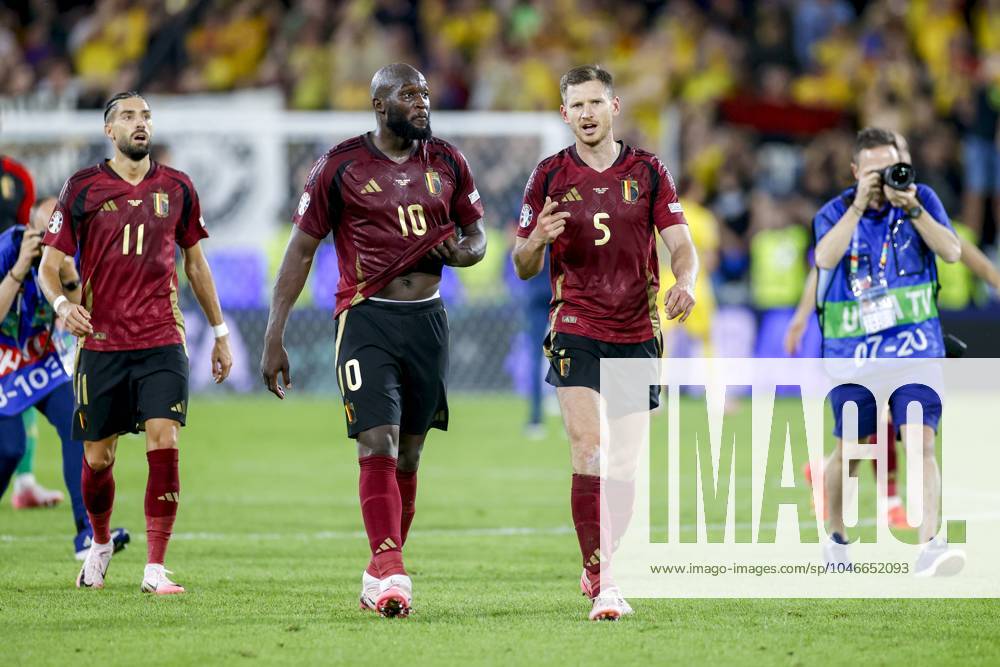 COLOGNE, RheinEnergieStadium , 22-06-2024 , European Football Championship Euro2024, Group stage match no.22 between Belgium and Romania. Belgium player Romelu Lukaku and Belgium player Jan Vertonghen after the match, endscore 2-0 Belgium - Romania (Euro2024) x25568831x