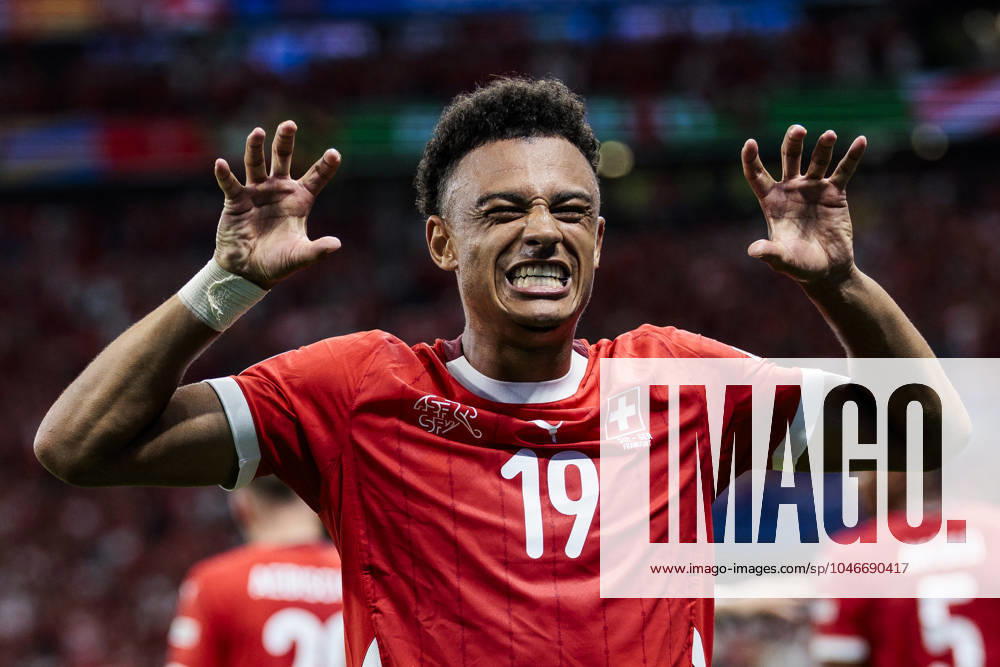 UEFA EURO 2024 Switzerland Germany 23 06 2024 Dan Ndoye Switzerland, 19 cheers after his goal UEFA EURO 2024 Switzerland Germany Frankfurt Arena, Frankfurt 23 06 2024