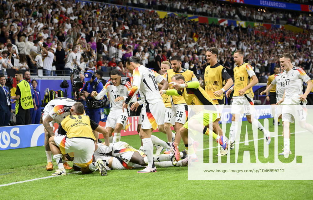 Cheering D around Niclas FUELLKRUG Füllkrug GER after his goal for 1 1, f r Florian WIRTZ GER , Waldemar ANTON GER , Robin KOCH GER , Deniz UNDAV GER , Leroy SANE GER , Jamal MUSIALA GER , Preliminary Round 3 Matchday, Group A, Match M25, Switzerland SUI Germany GER , on 23 06 2024 in Frankfurt Germany European Football Championship 2024 from 14 06 14 07 2024 in Germany Â