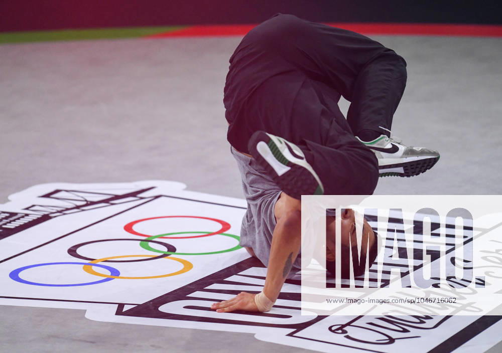 (240624) -- BUDAPEST, June 24, 2024 -- Kim Hong-yul of South Korea competes during the round robin of B-Boys of breaking at the Olympic Qualifier Series Budapest in Budapest, Hungary, on June 23, 2024. ) (SP)HUNGARY-BUDAPEST-OLYMPIC QUALIFIER SERIES BUDAPEST-BREAKING-B-BOYS LianxYi