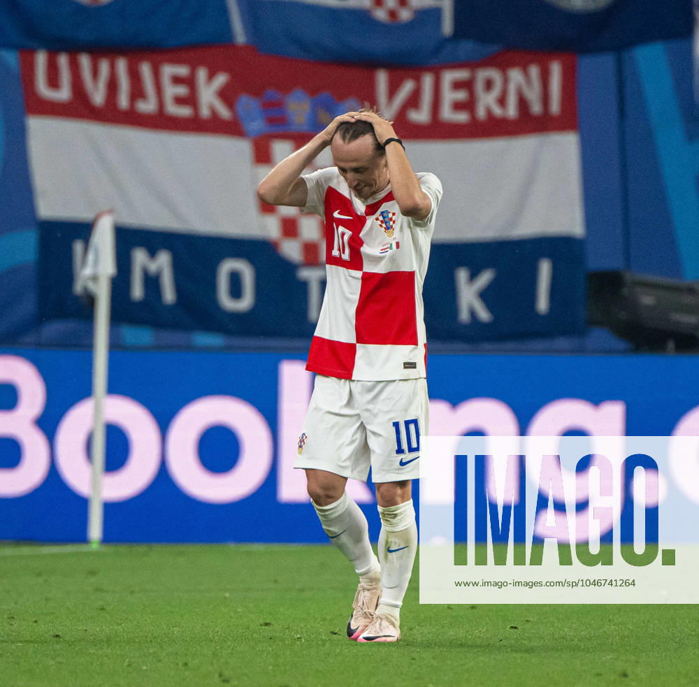 Football, Men, Season 2023 24, UEFA Euro 2024, Group B 3 Matchday in Leipzig, Croatia Italy, Luka Modric Croatia , 24 06 2024,