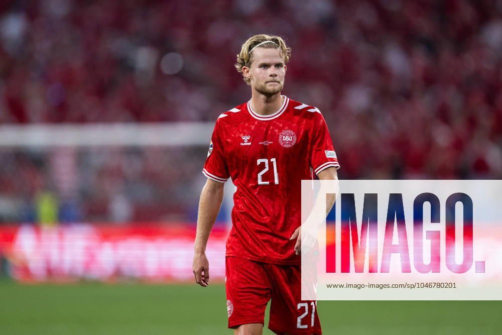 Morten Hjulmand of Denmark during the UEFA Euro 2024 Football Championship match between Denmark and Serbia on June 25, 2024 in Munich Photo Mathias Bergeld BILDBYRAN kod MB MB0940 fotboll football soccer fotballs em europamästerskap em uefa euro uefa european football championship euro 2024 danmark denmark serbien serbia bbeng