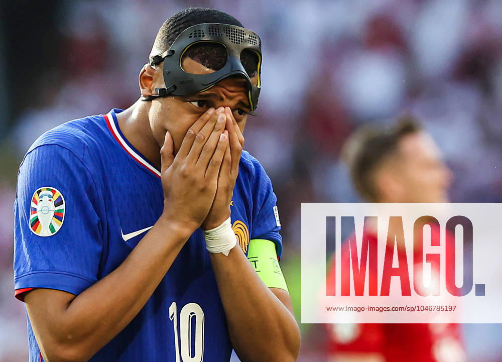 Bilder des Jahres 2024, Sport 06 Juni (240626) -- DORTMUND, June 26, 2024 -- Kylian Mbappe of France reacts during the UEFA EURO, EM, Europameisterschaft,Fussball 2024 Group D match between France and Poland in Dortmund, Germany, June 25, 2024. ) (SP)GERMANY-DORTMUND-FOOTBALL-EURO 2024-FRANCE VS POLAND ZhangxFan