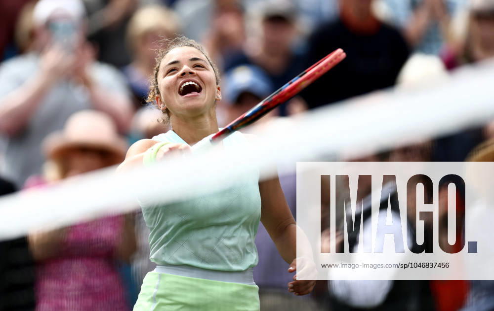 Bilder des Jahres 2024, Sport 06 Juni Jasmine Paolini of Italy celebrates after winning their Quarter Final match. Rothesay International Eastbourne, Day 5, Tennis, Devonshire Park, Eastbourne, UK